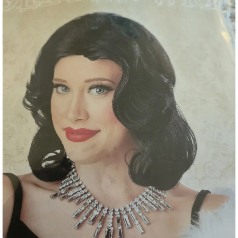 Seasons hollywood glam